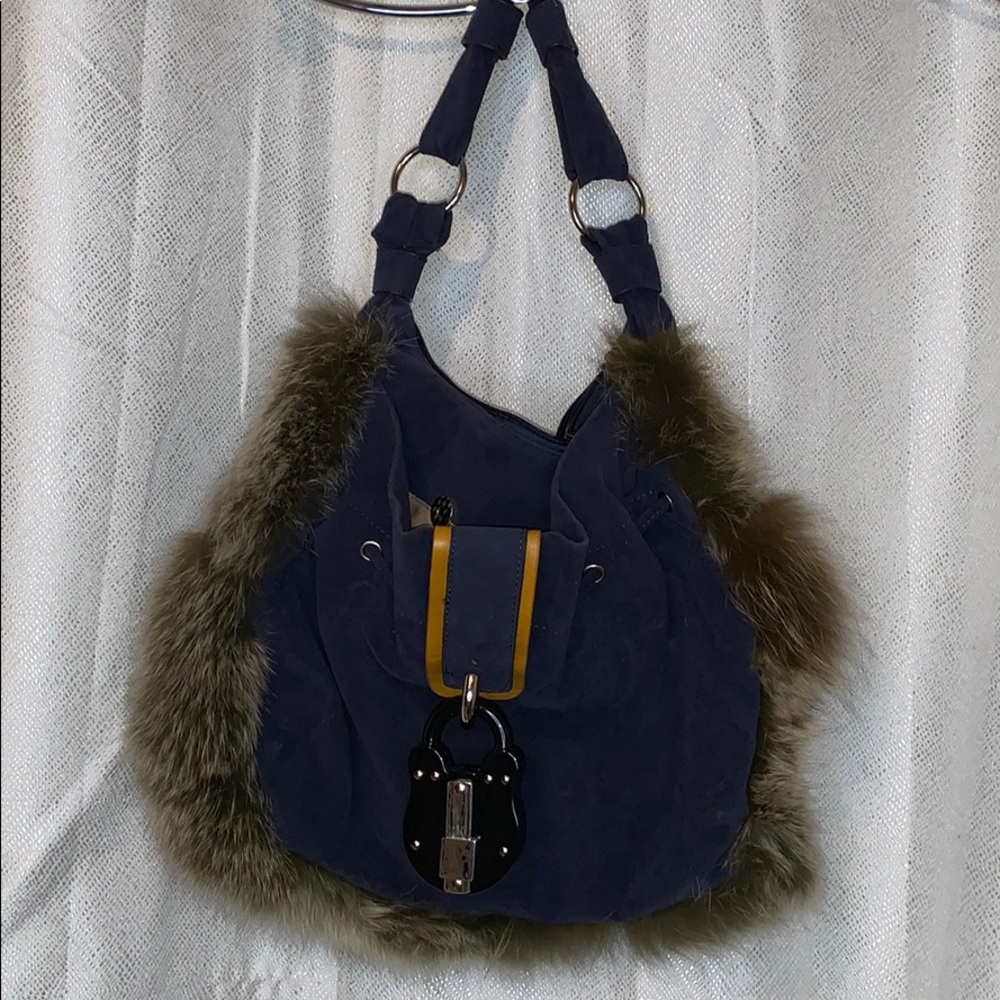 FASHION SUEDE PURSE WITH FAUX FUR TRIM